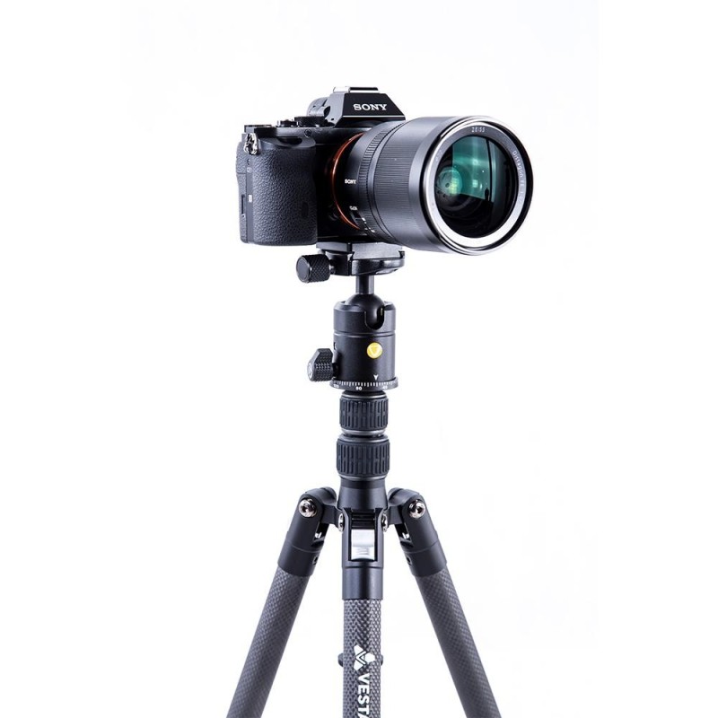 Vanguard Vesta TB 235CB - Trípode de viaje de carbono