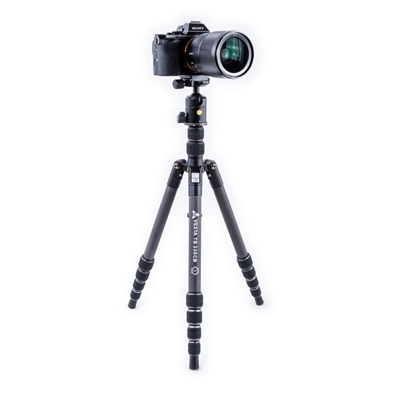 Vanguard Vesta TB 235CB - Trípode de viaje de carbono